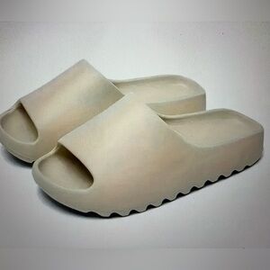 Eva Unisex Sandals